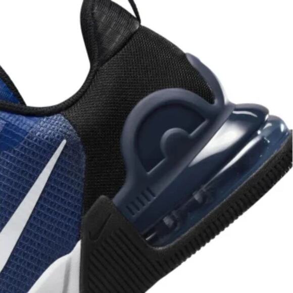Athletic_Shoes